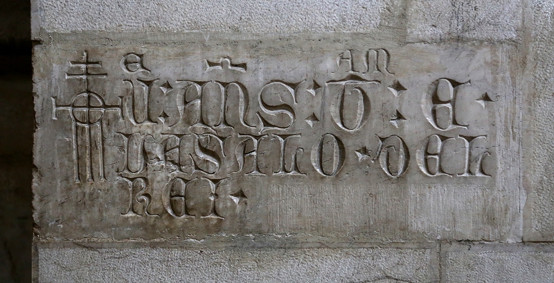 Lombardic lettering in Lisbon cathedral
